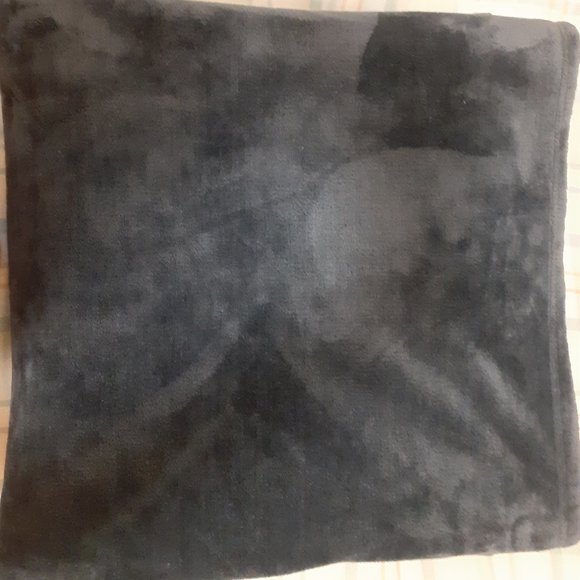 Cozy Queen size Blanket - Picture 1 of 2